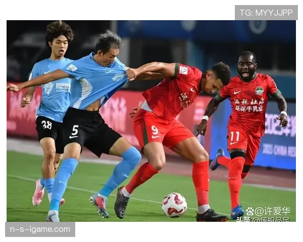 中超联赛激战正酣，各队争冠保级形势胶着引关注