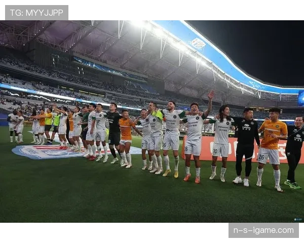 中超赛季回顾：强队稳扎稳打，新星闪耀赛场