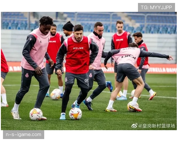 伊萨克与队友默契配合，球队状态显著回暖值得关注