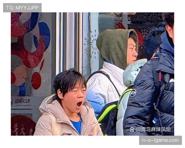 冯彦哲训练完直接打车去SKP买包,这届运动员的下班生活比偶像剧还敢拍 冯彦哲训练完直接打车去SKP买包,这届运动员的下班生活比偶像剧还敢拍