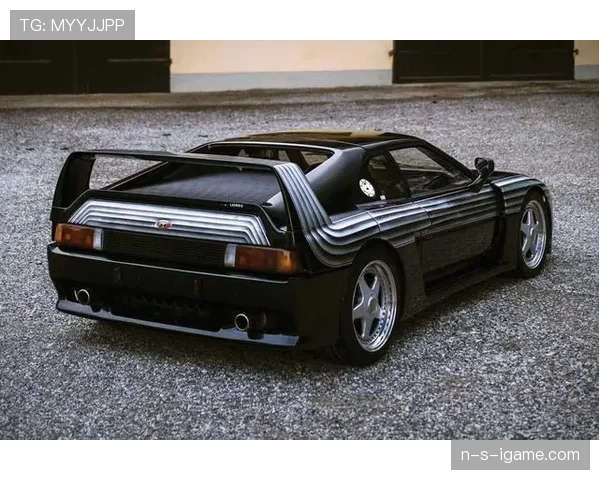 麦格雷戈又买超跑了？这回车库快塞不下他那些车了